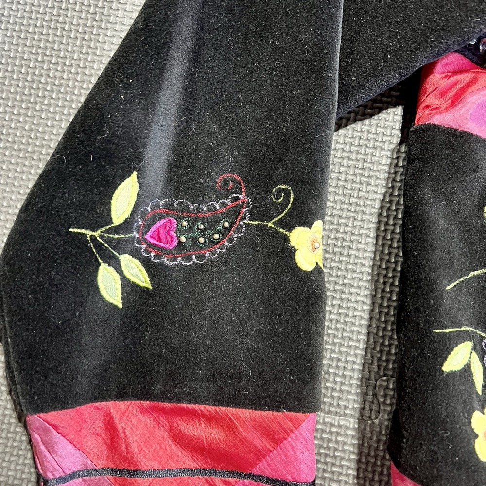 Coldwater Creek Womens Velvet Blazer Size L Multicolor Floral Embellished Art - Picture 9 of 16